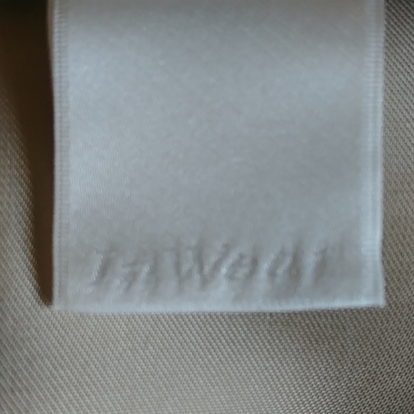 In Wear dress - Picture 5 of 6